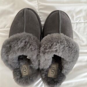 UGG Fluffy Gray Slippers